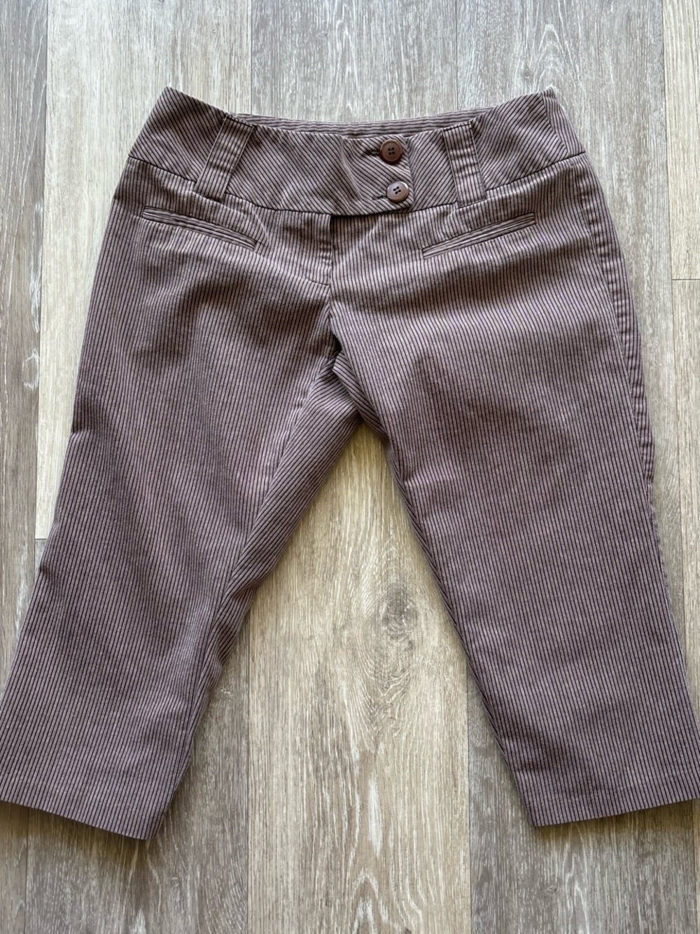 Y2K Brown Pinstriped Low Rise Office Siren Goth Dark Academia Capri Pants Size 5